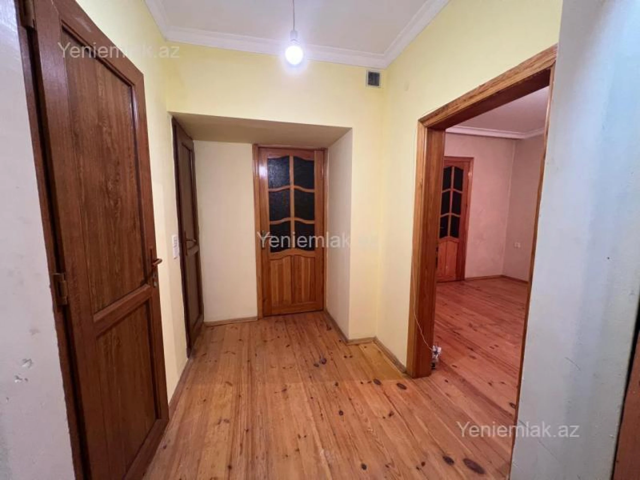Satılır 2 otaqlı köhnə tikili 45 m²