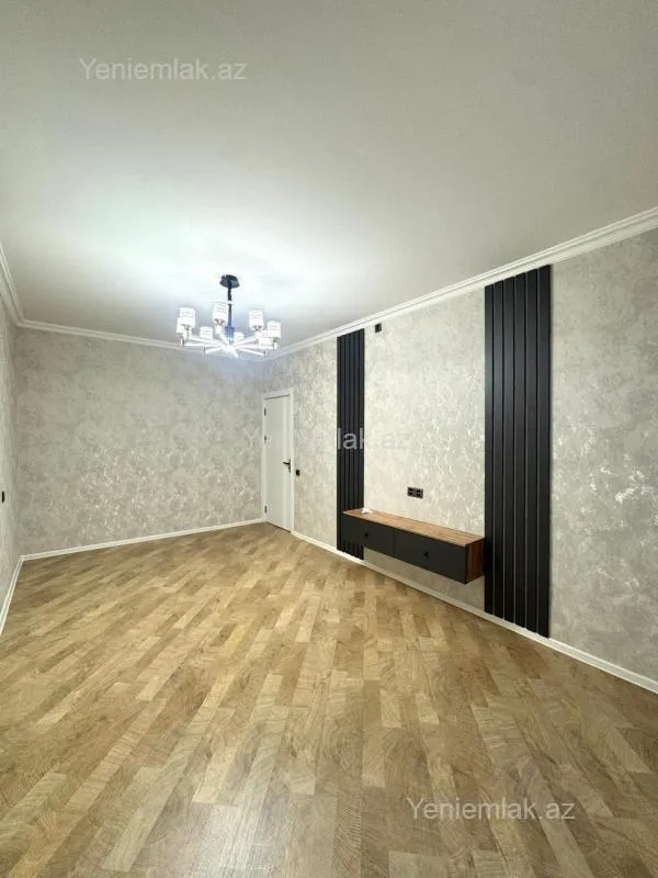 Satılır 2 otaqlı köhnə tikili 65 m²