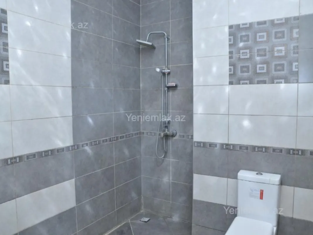 Satılır 4 otaqlı yeni tikili 195 m²