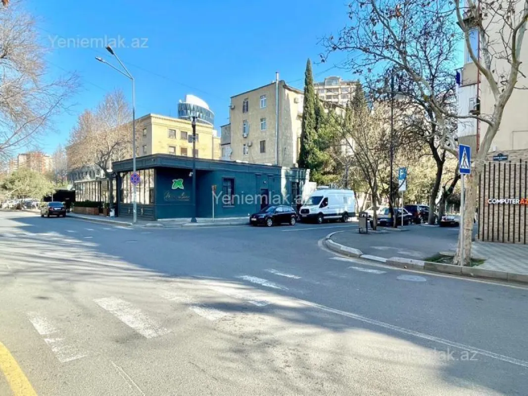Satılır 3 otaqlı köhnə tikili 77 m²