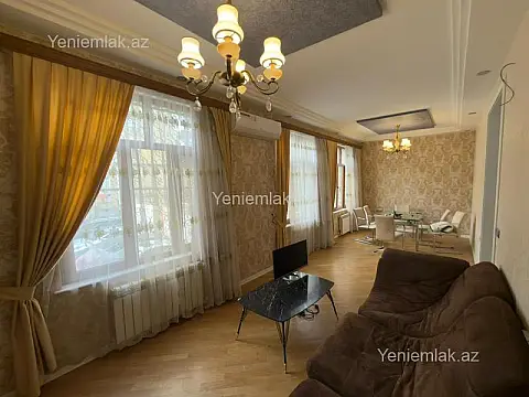 Satılır 3 otaqlı köhnə tikili 77 m²