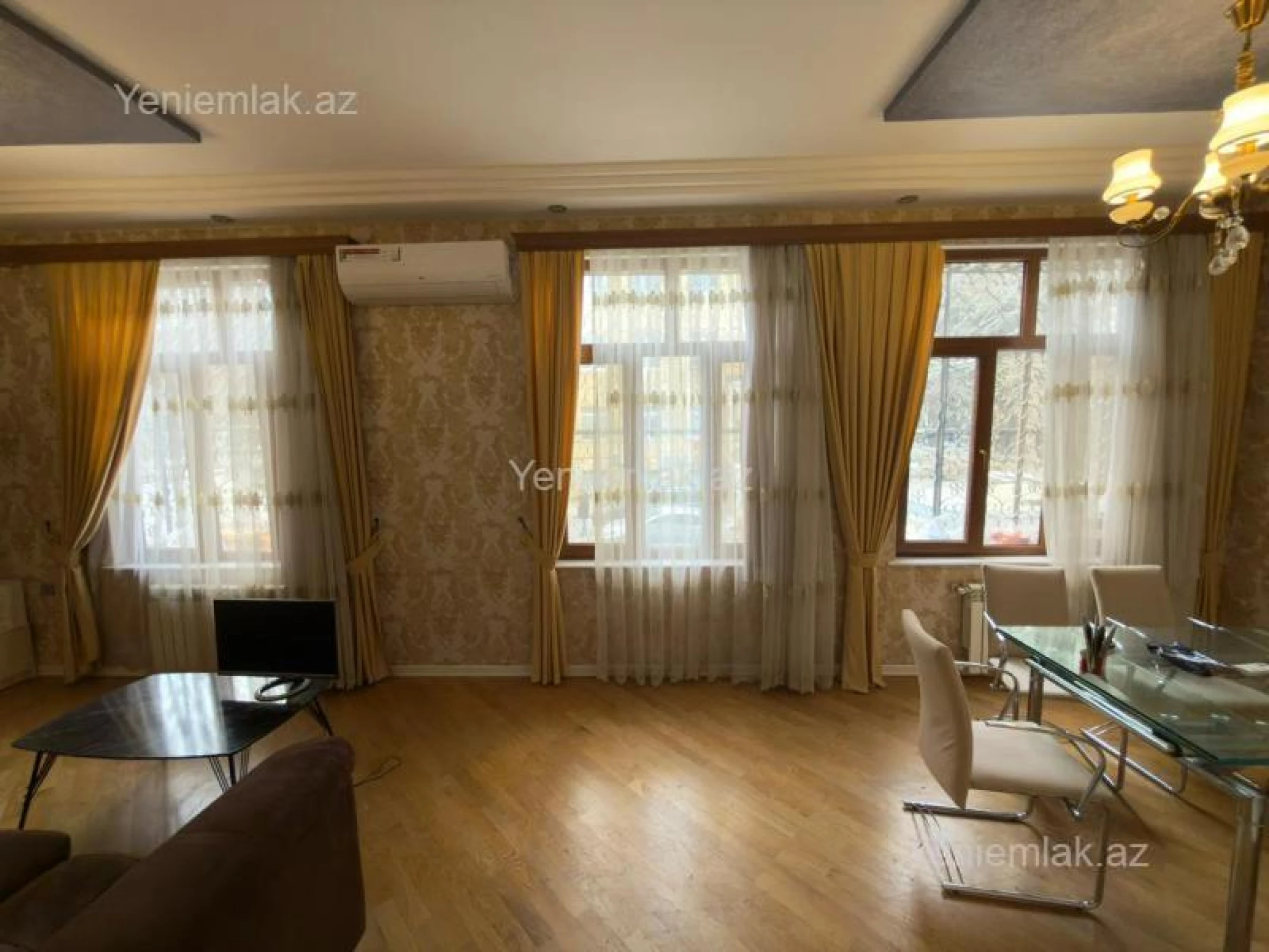 Satılır 3 otaqlı köhnə tikili 77 m²