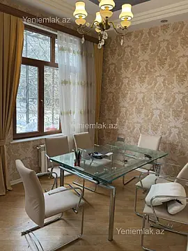Satılır 3 otaqlı köhnə tikili 77 m²