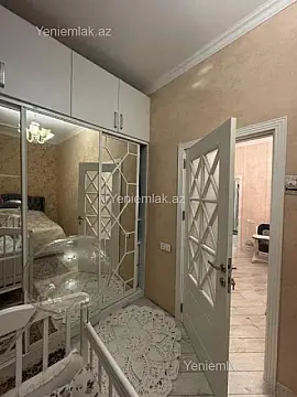 Satılır 2 otaqlı köhnə tikili 65 m²