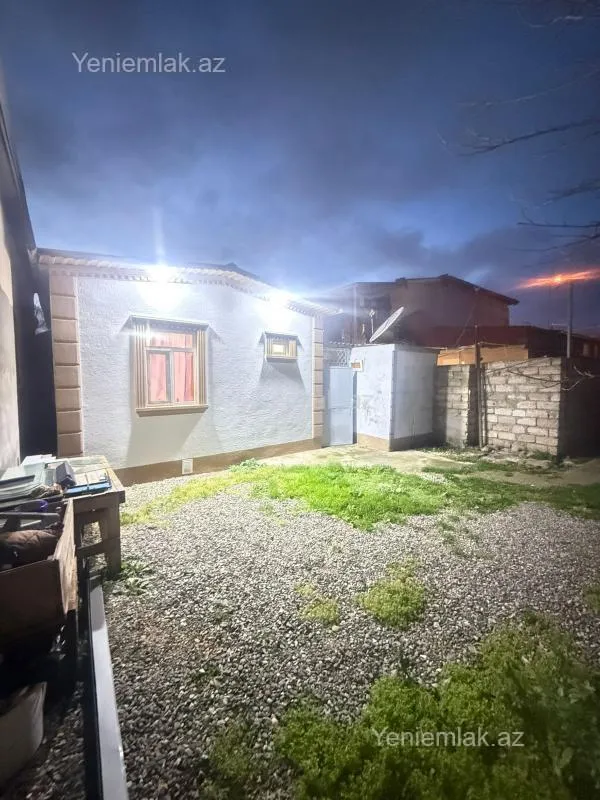 Satılır 2 otaqlı həyət evi 60 m²