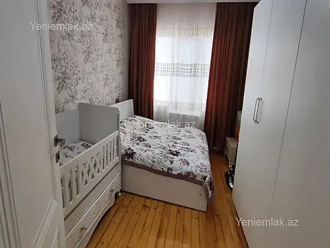 Satılır 2 otaqlı köhnə tikili 60 m²