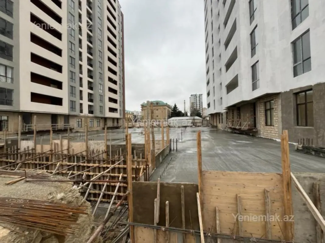 Satılır 3 otaqlı yeni tikili 92 m²