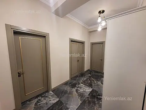 Satılır 3 otaqlı yeni tikili 110 m²