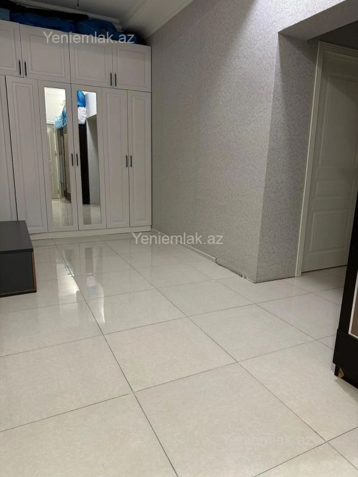 Satılır 2 otaqlı yeni tikili 96 m²