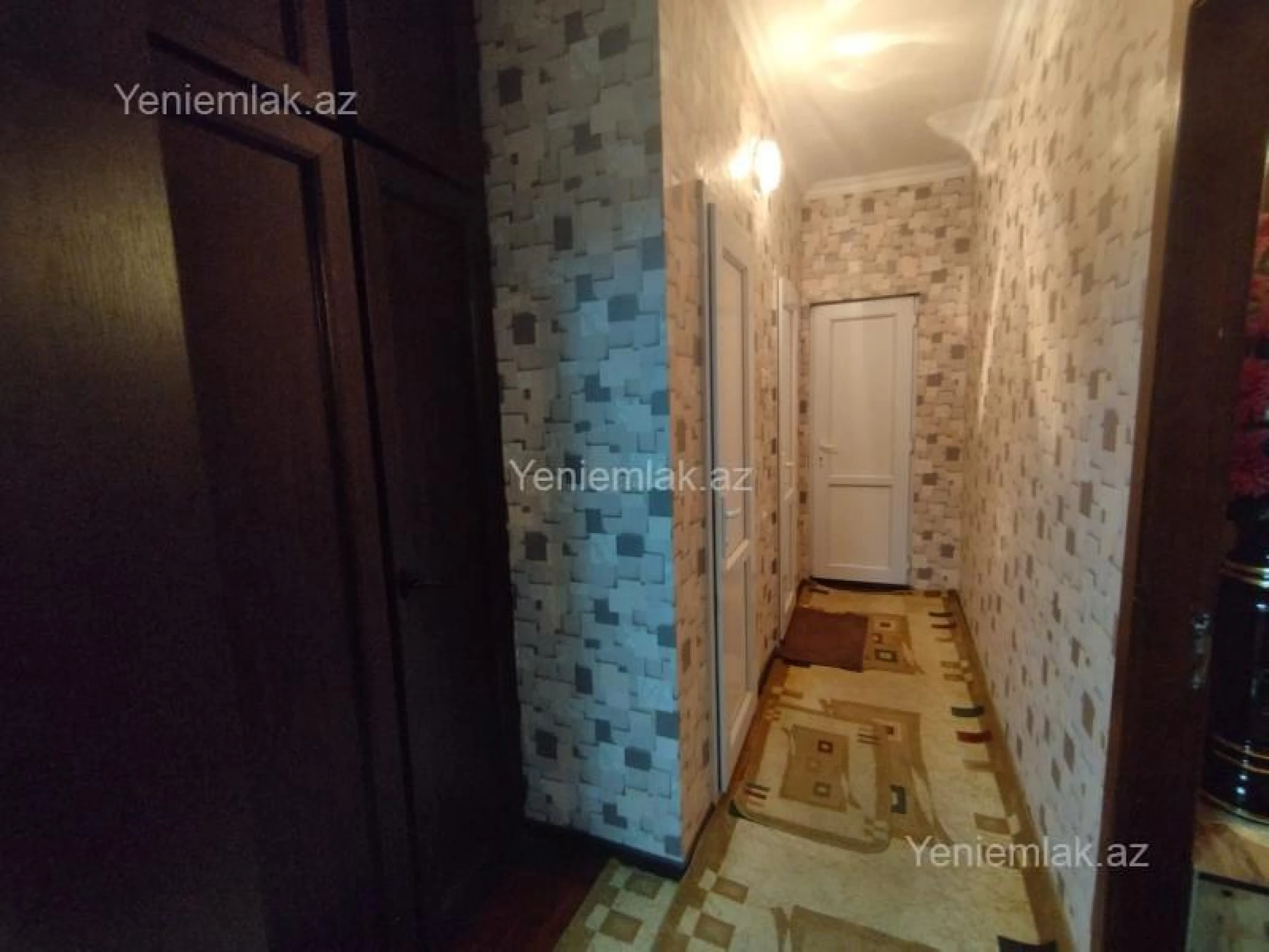 Satılır 4 otaqlı köhnə tikili 80 m²