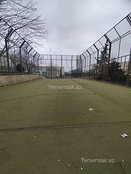 Satılır 4 otaqlı köhnə tikili 80 m²