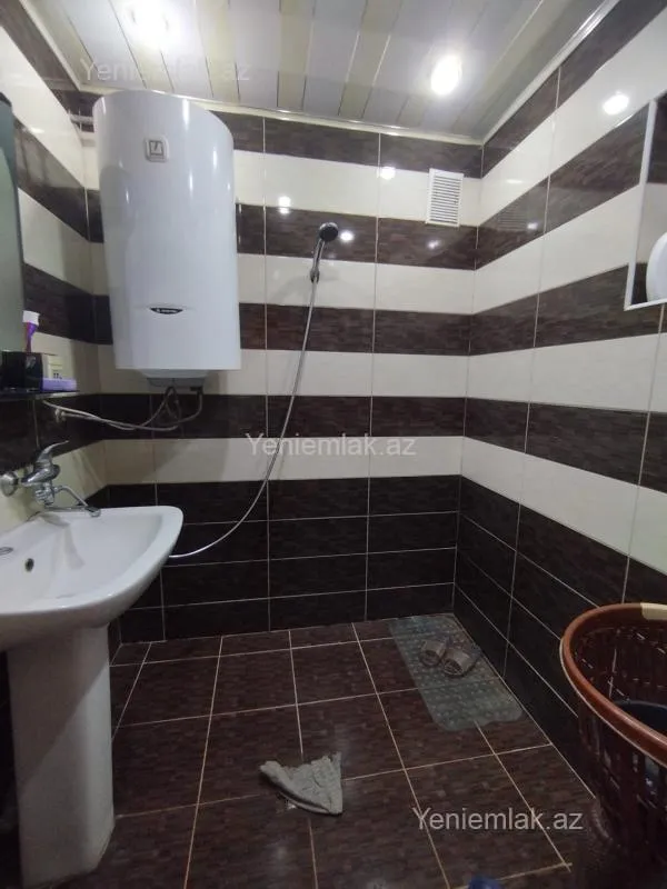 Satılır 4 otaqlı köhnə tikili 80 m²