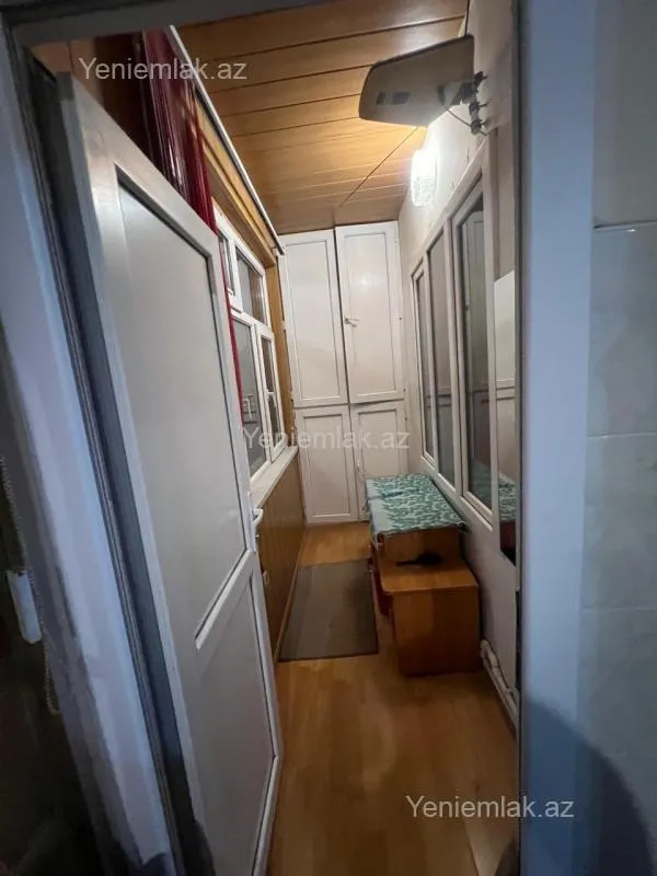 Satılır 3 otaqlı köhnə tikili 80 m²