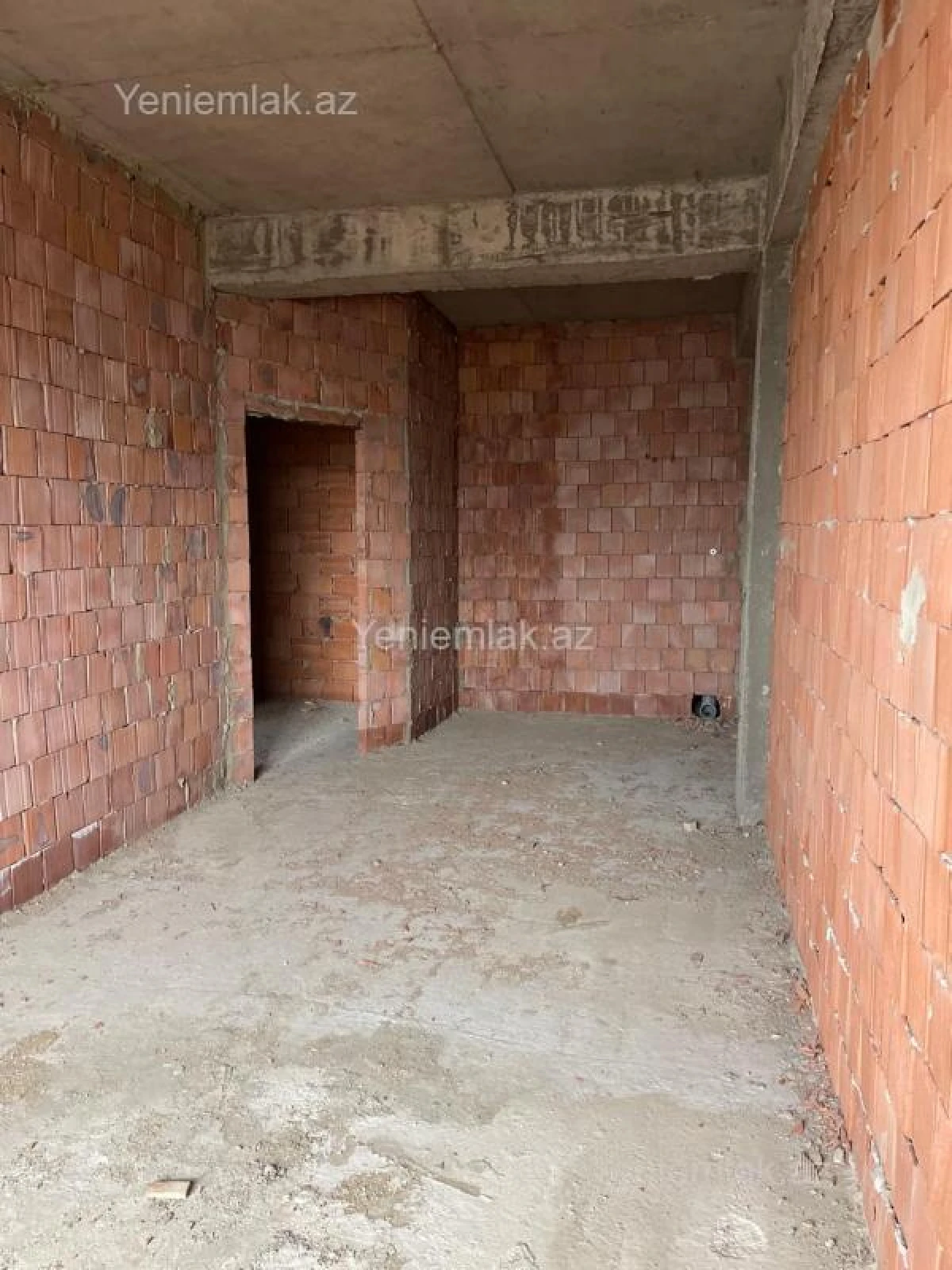 Satılır 2 otaqlı yeni tikili 68 m²