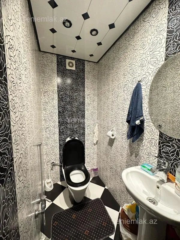 Satılır 2 otaqlı yeni tikili 65 m²