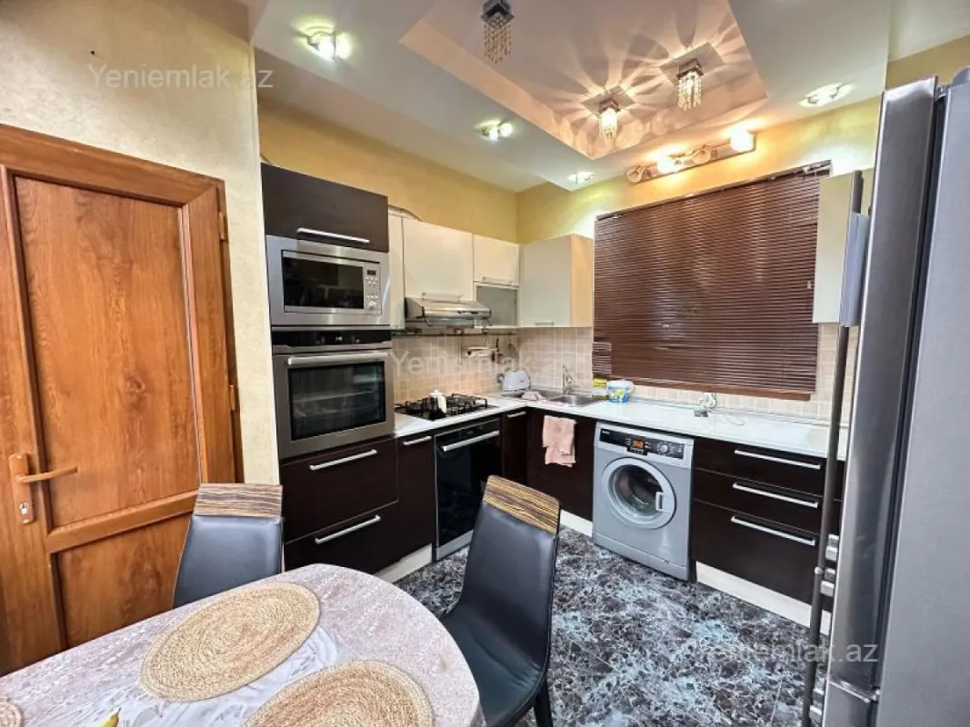 Satılır 2 otaqlı yeni tikili 65 m²