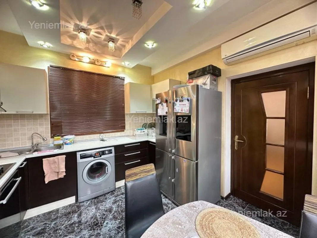 Satılır 2 otaqlı yeni tikili 65 m²