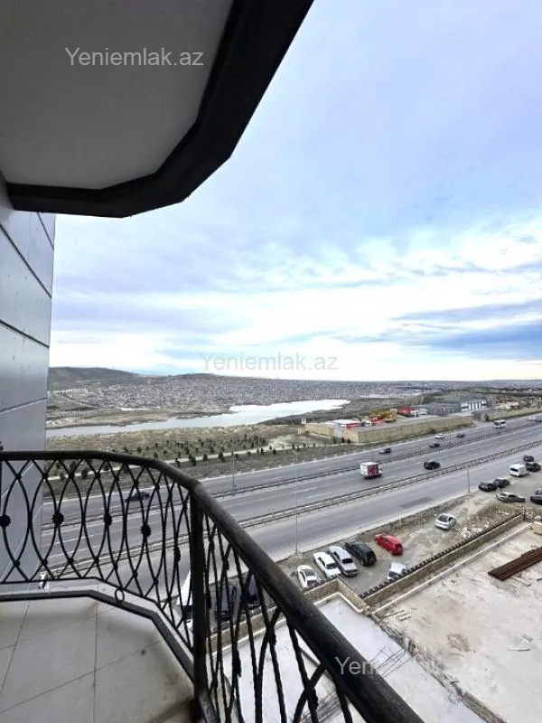 Satılır 3 otaqlı yeni tikili 140 m²