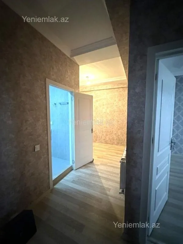 Satılır 3 otaqlı yeni tikili 140 m²
