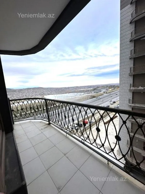 Satılır 3 otaqlı yeni tikili 140 m²