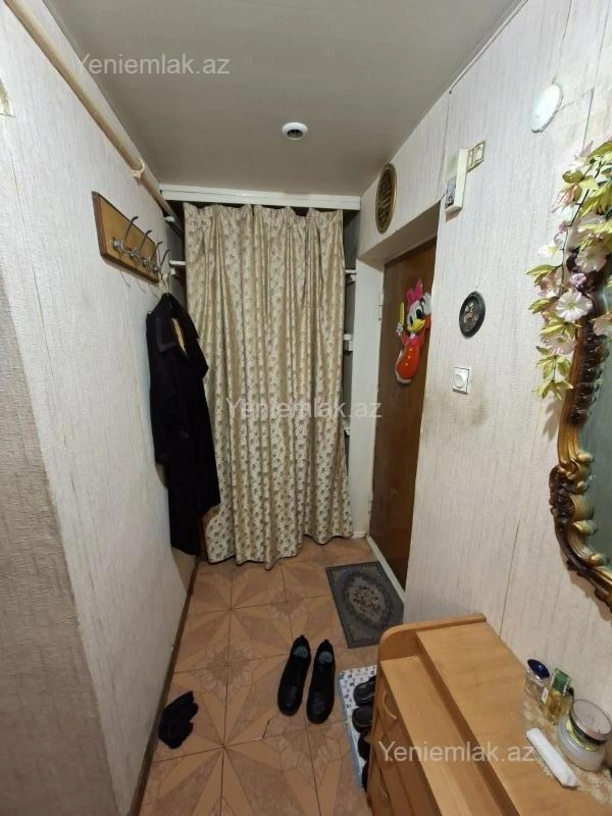 Satılır 1 otaqlı köhnə tikili 35 m²