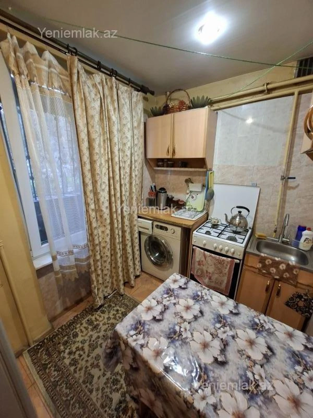 Satılır 1 otaqlı köhnə tikili 35 m²