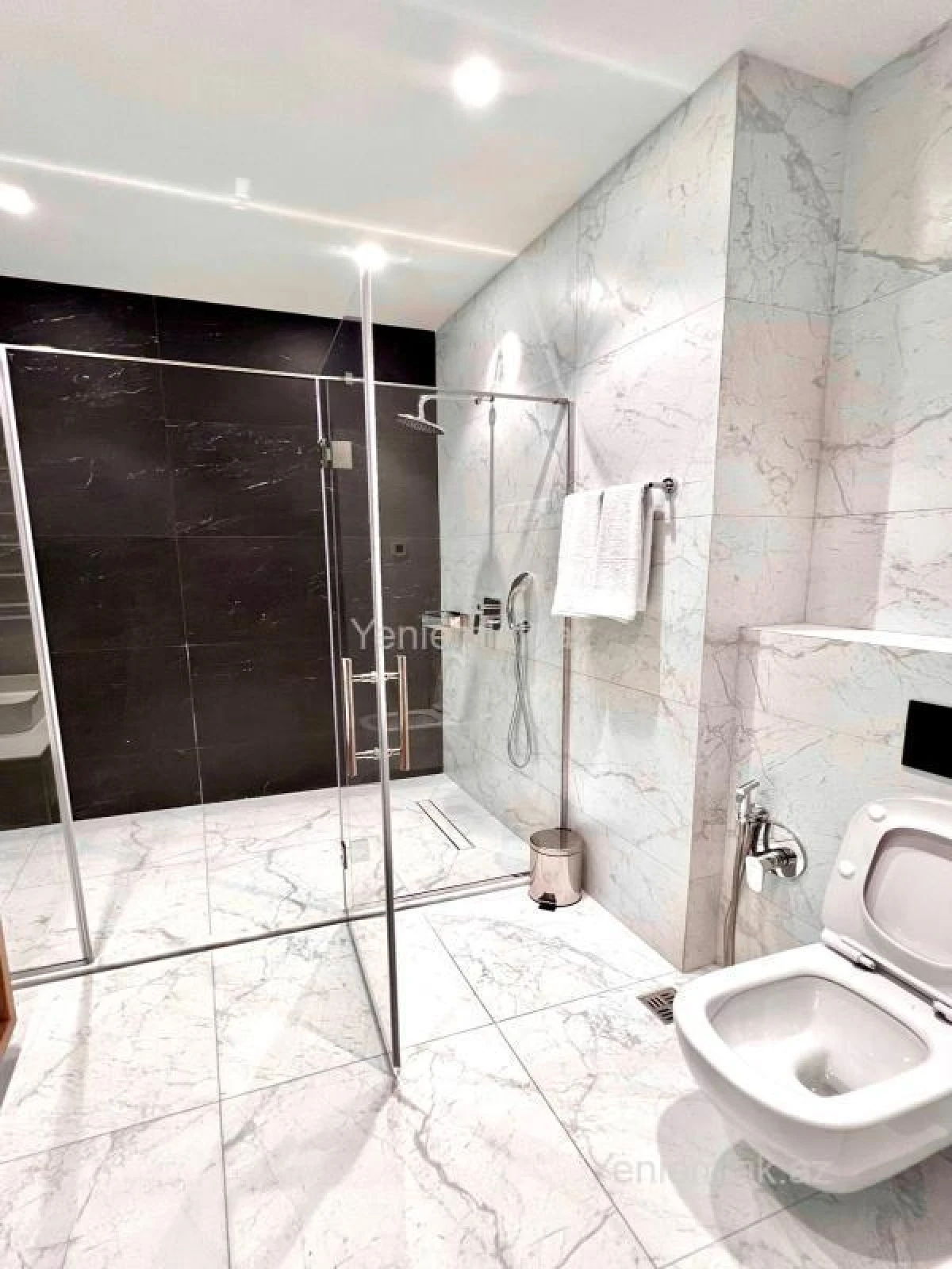 Satılır 2 otaqlı yeni tikili 74 m²