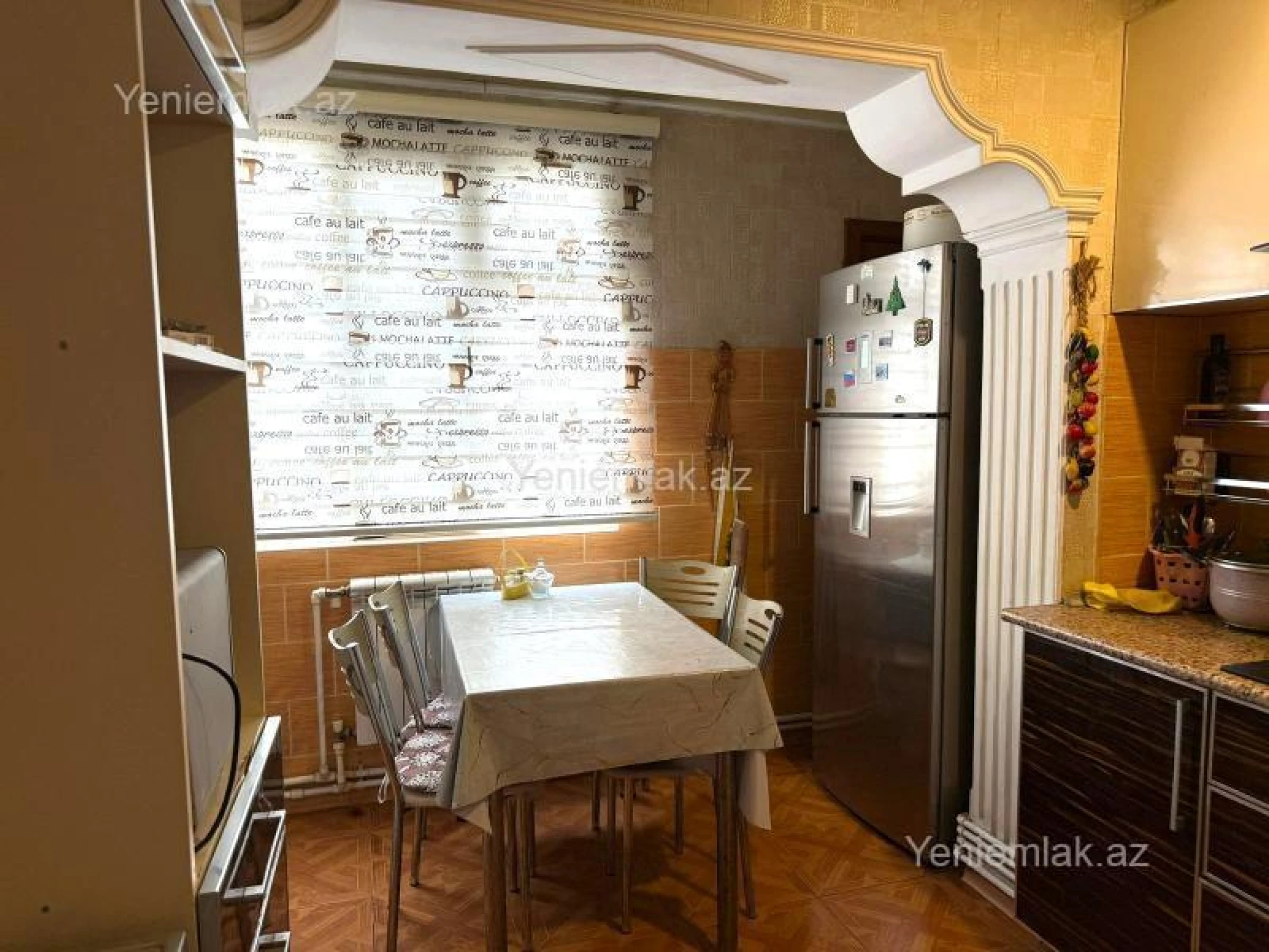 Satılır 4 otaqlı köhnə tikili 120 m²