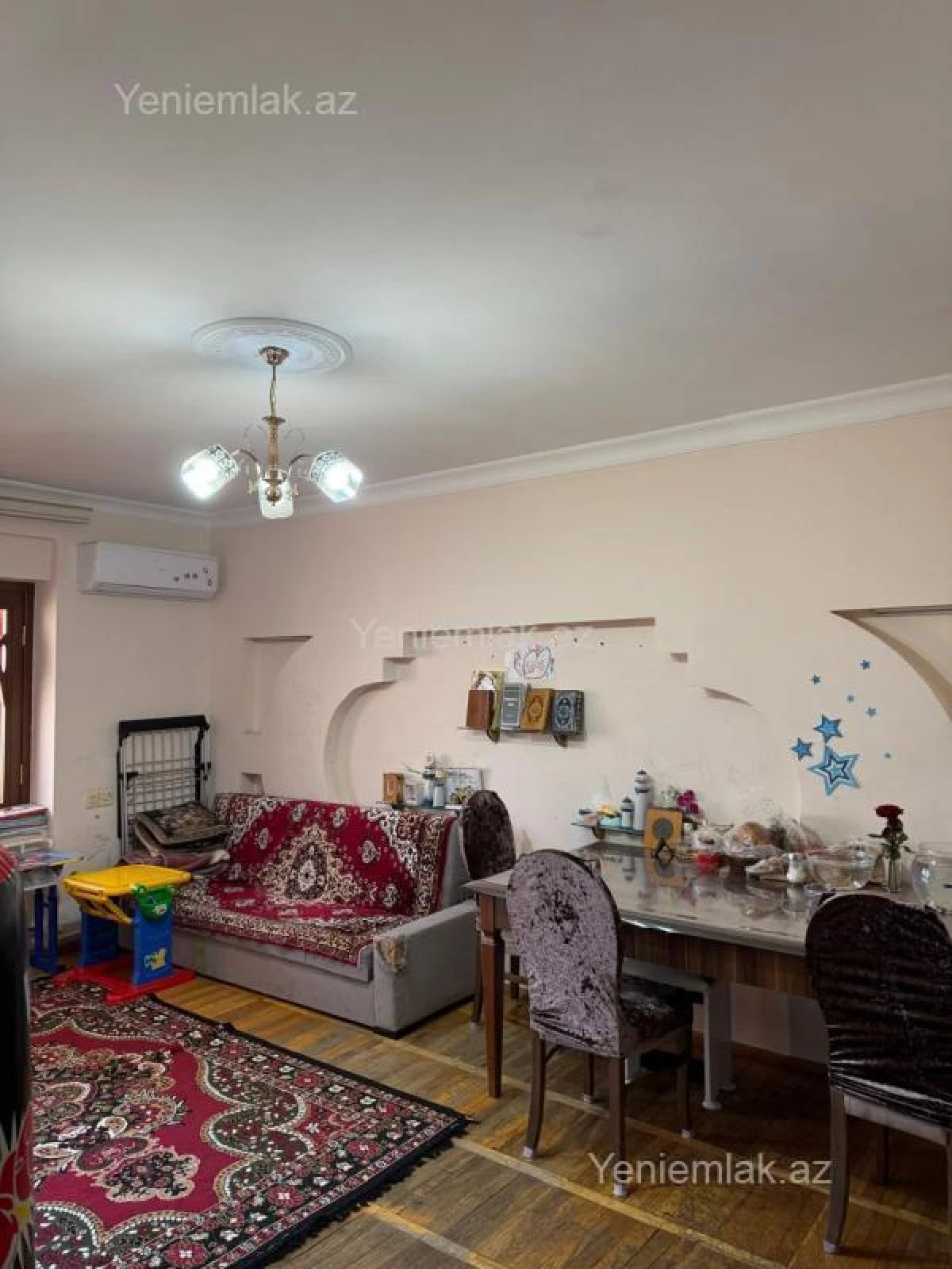 Satılır 2 otaqlı köhnə tikili 60 m²