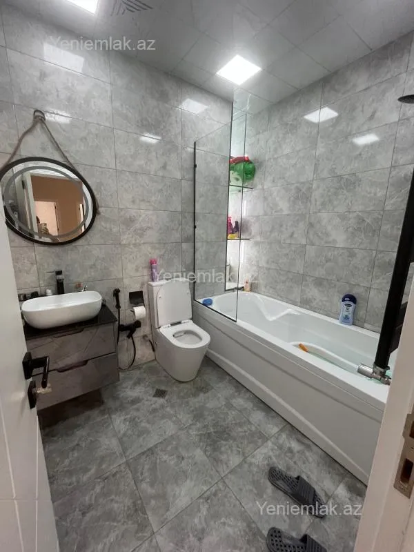 Satılır 3 otaqlı yeni tikili 113.5 m²