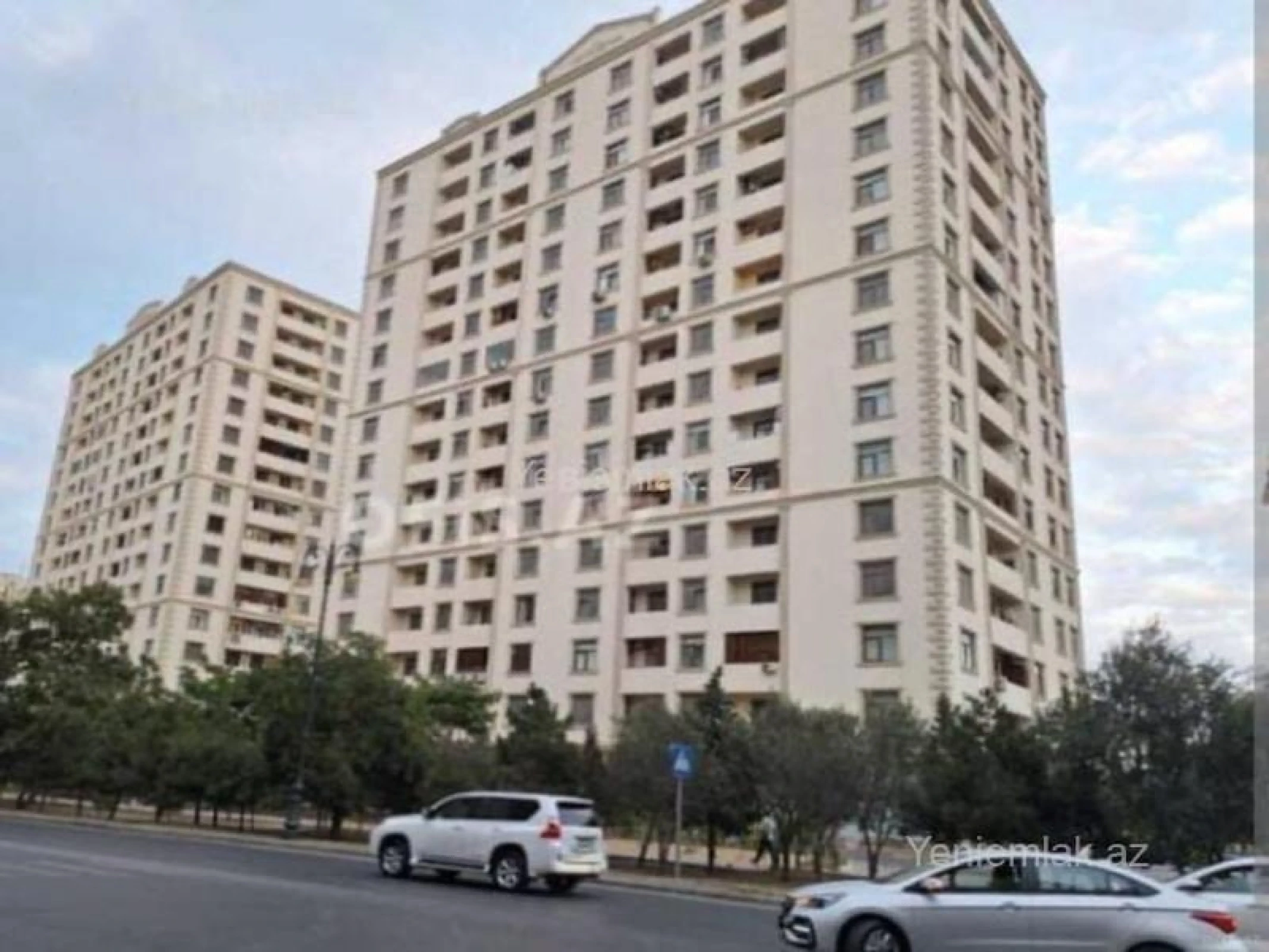 Satılır 3 otaqlı yeni tikili 113.5 m²