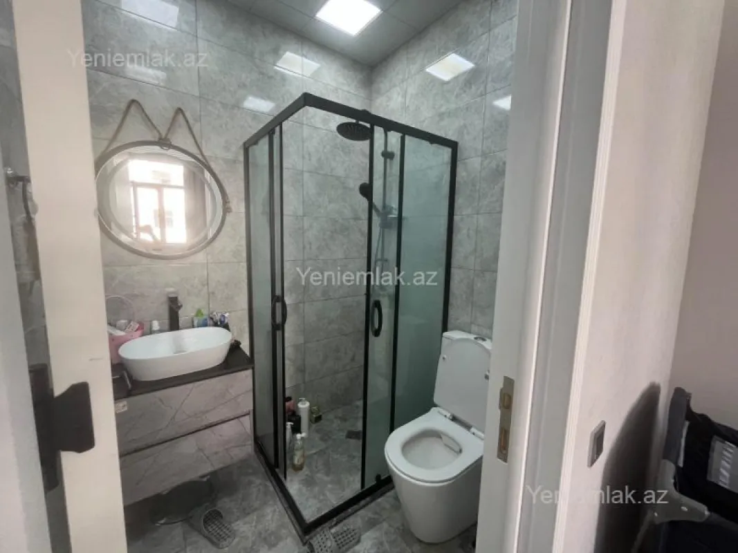 Satılır 3 otaqlı yeni tikili 113.5 m²