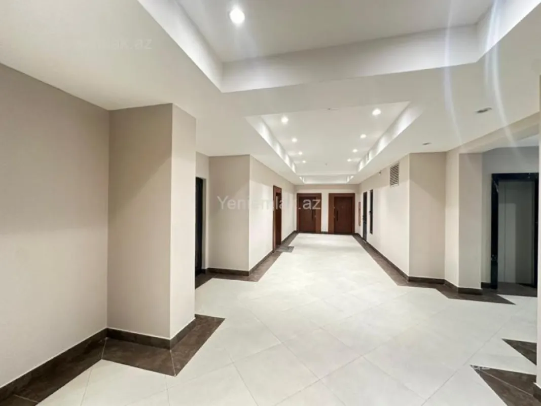 Satılır 3 otaqlı yeni tikili 163 m²