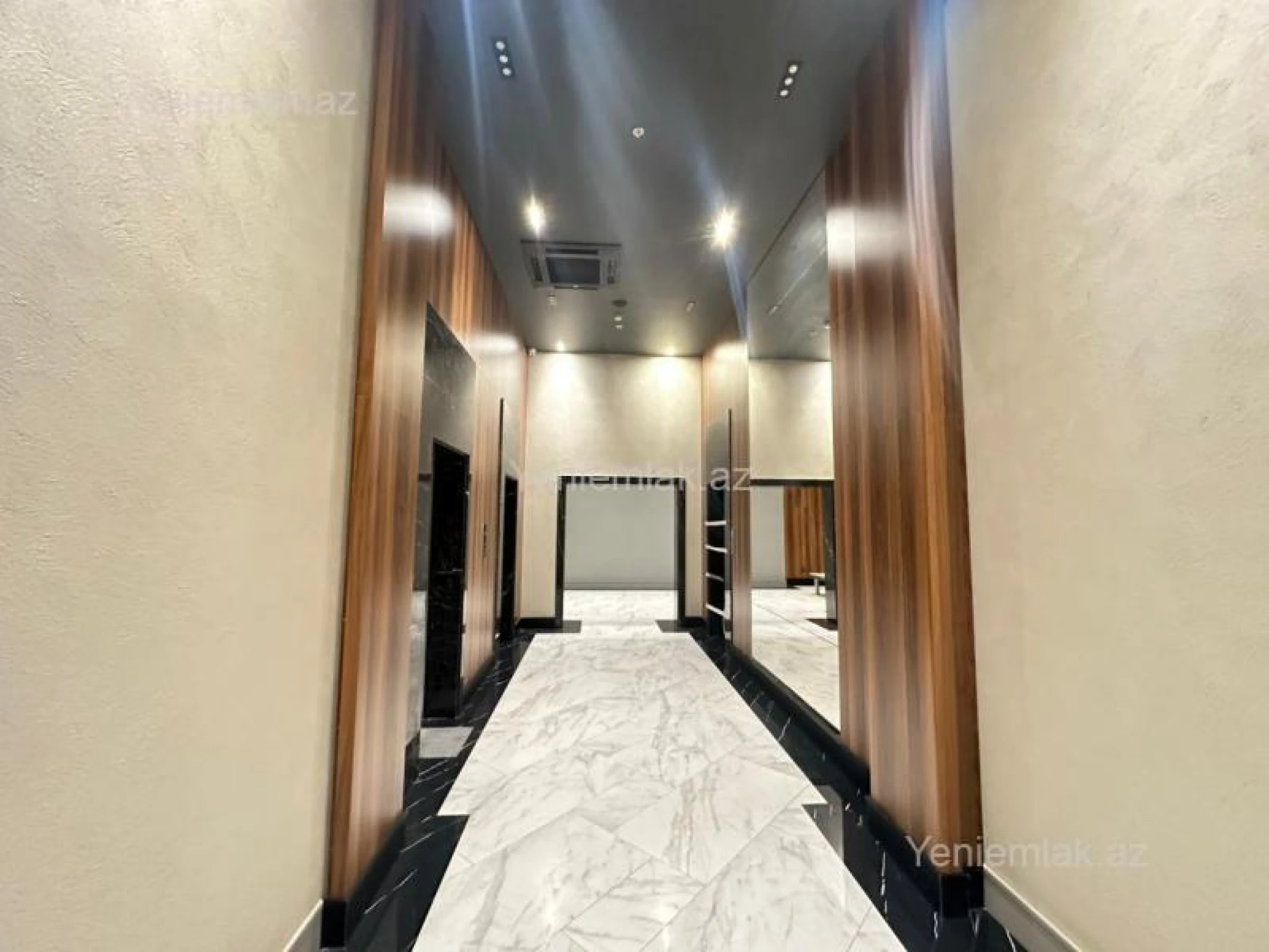 Satılır 3 otaqlı yeni tikili 163 m²