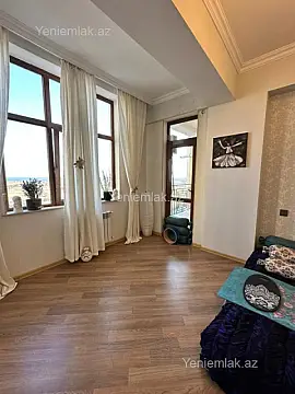 Satılır 2 otaqlı yeni tikili 81.5 m²
