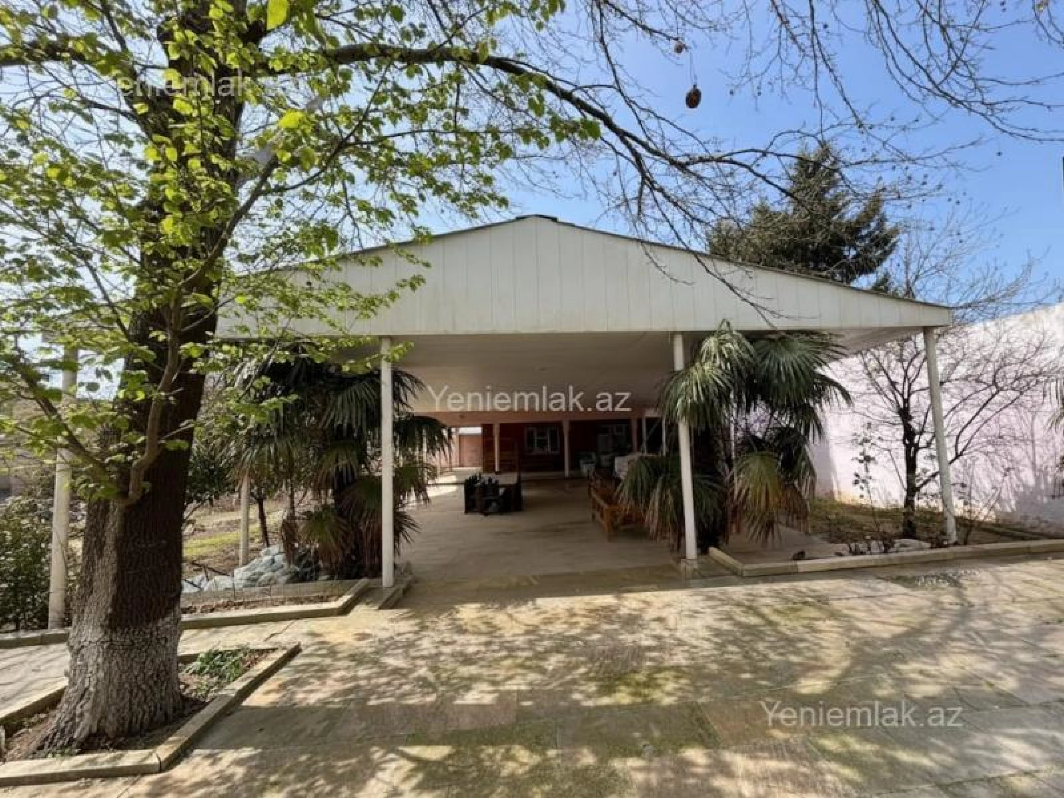 Satılır 5 otaqlı həyət evi 341 m²