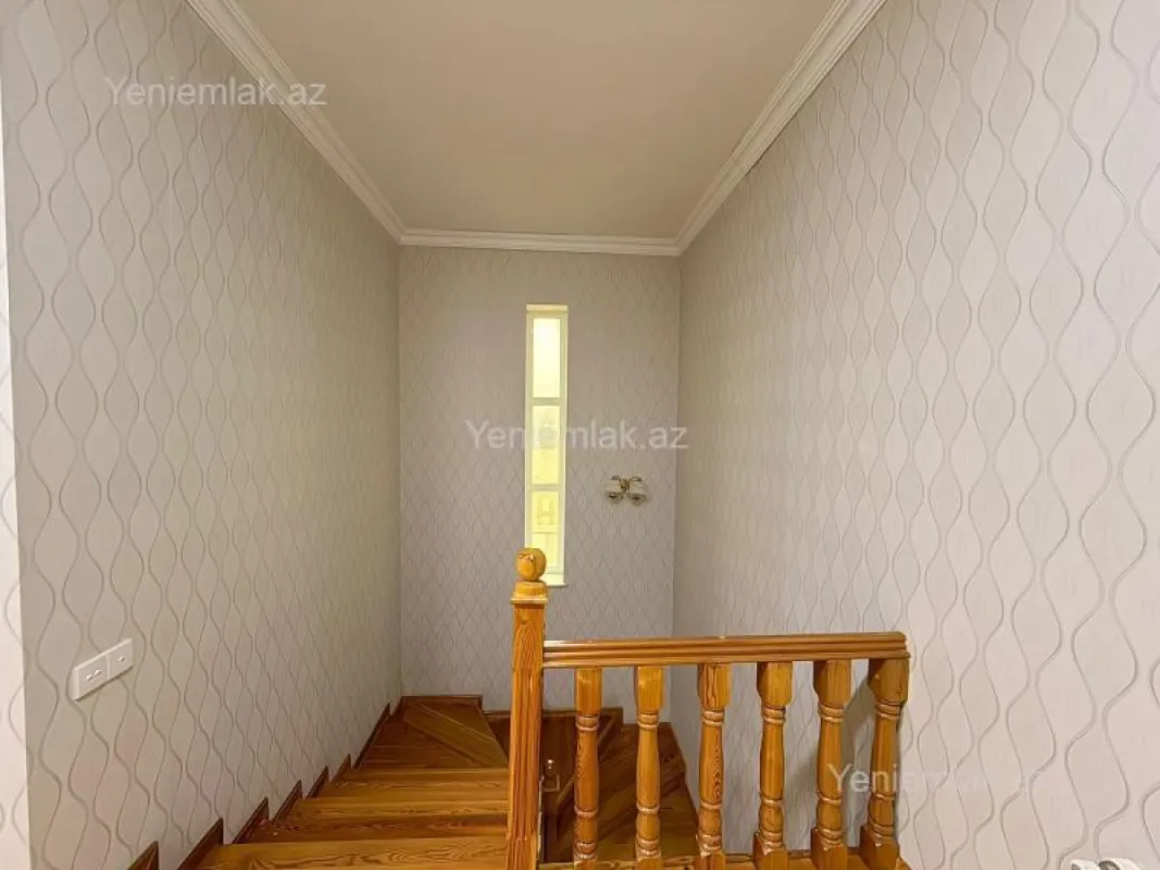 Satılır 5 otaqlı həyət evi 341 m²