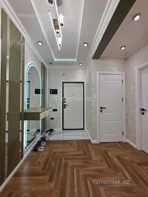 Satılır 3 otaqlı köhnə tikili 80 m²
