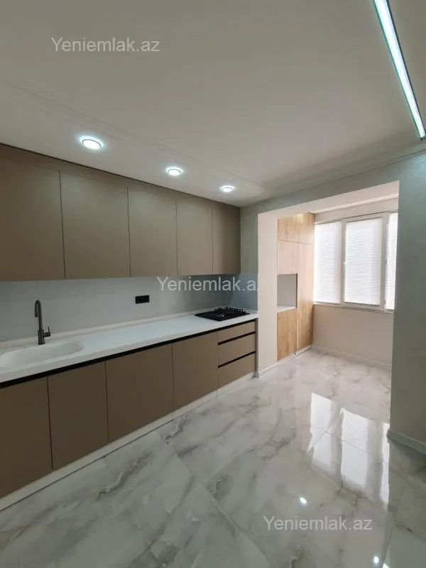 Satılır 3 otaqlı köhnə tikili 79 m²