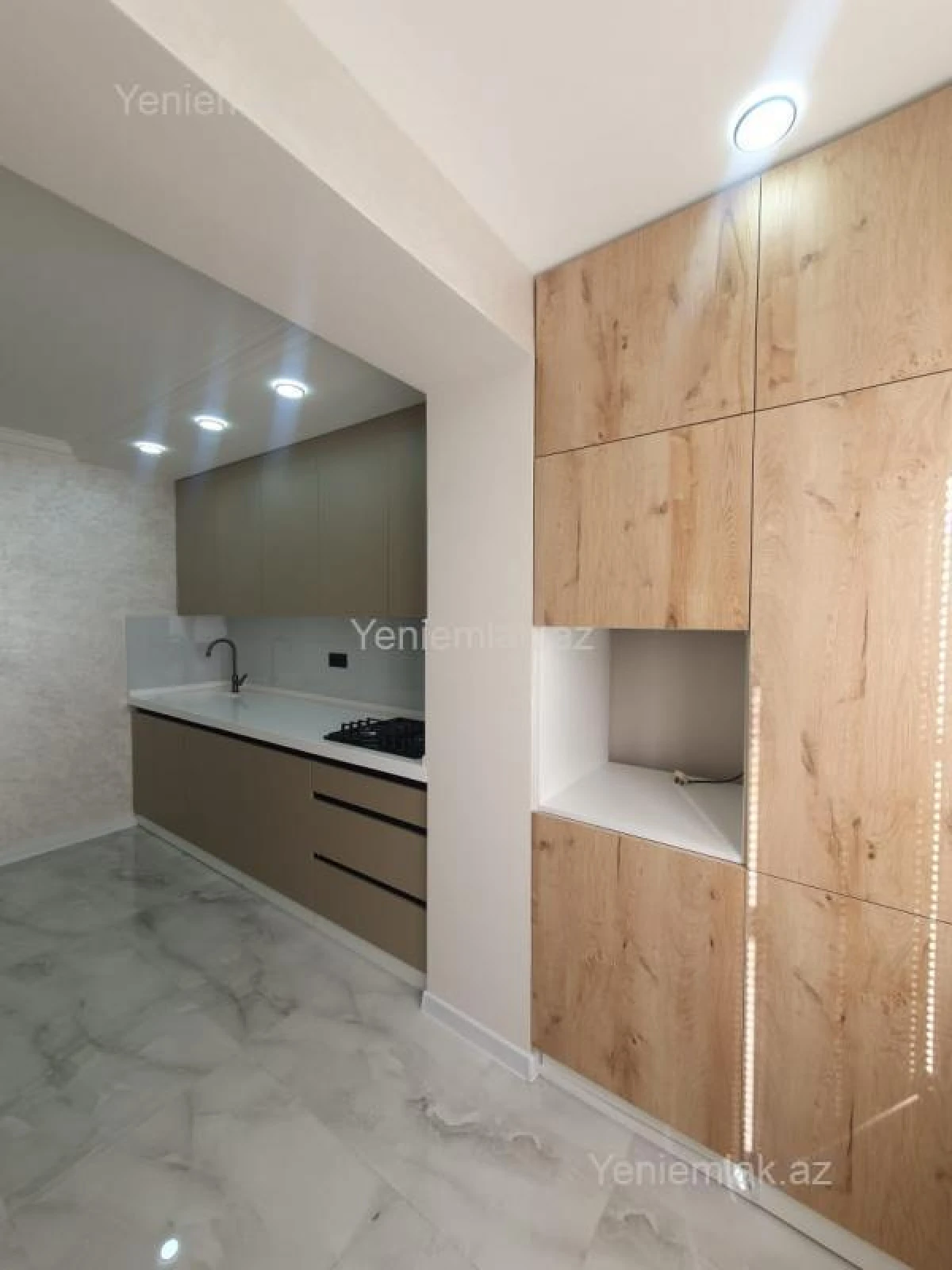 Satılır 3 otaqlı köhnə tikili 79 m²