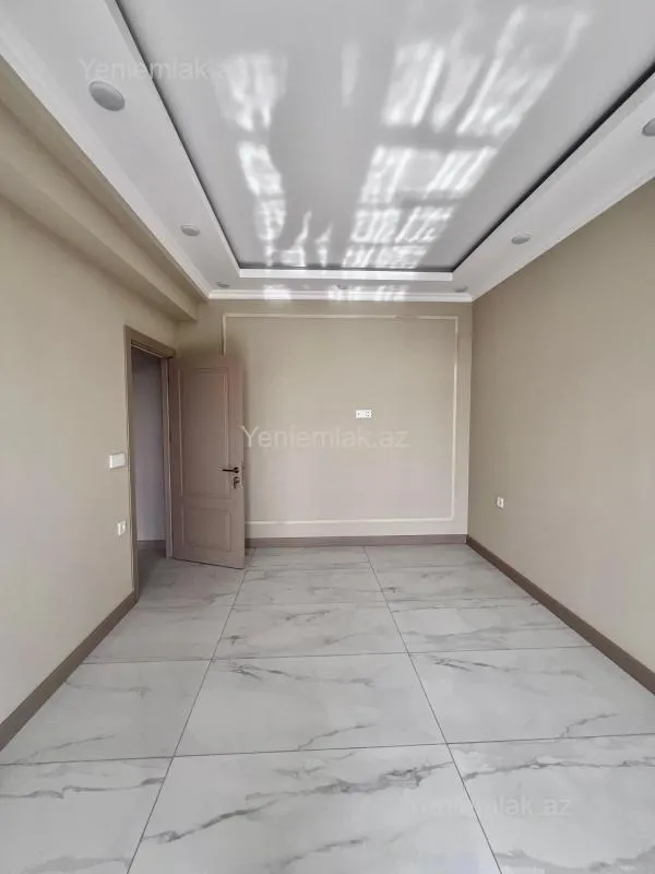 Satılır 2 otaqlı yeni tikili 65 m²