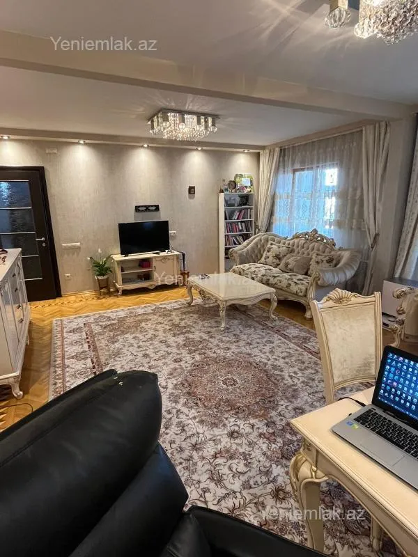 Satılır 5 otaqlı köhnə tikili 116 m²