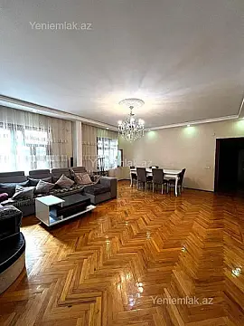 Satılır 5 otaqlı köhnə tikili 130 m² — Bakı, Yasamal 5 otaq 130.00 m²