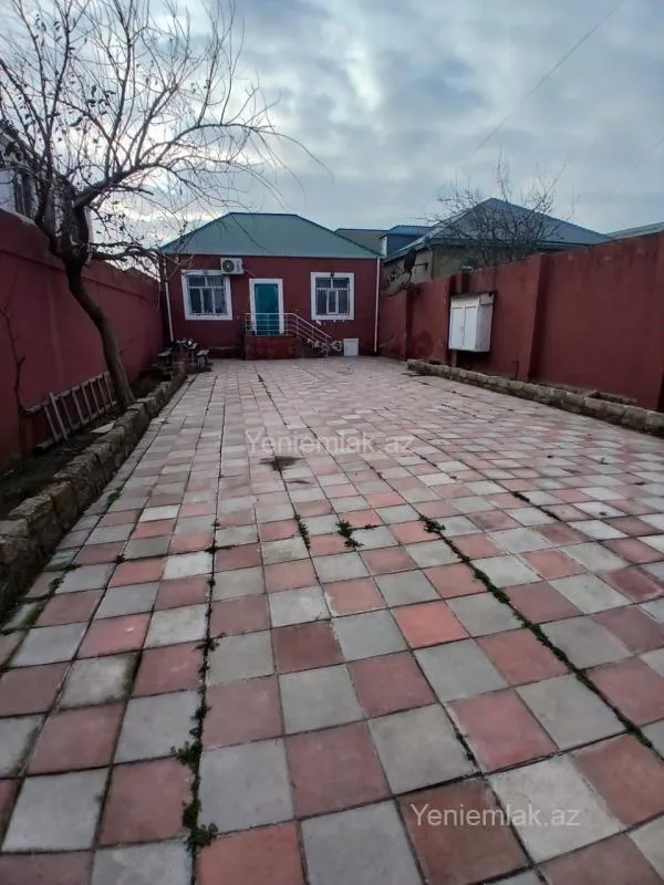Satılır 3 otaqlı həyət evi 120 m²