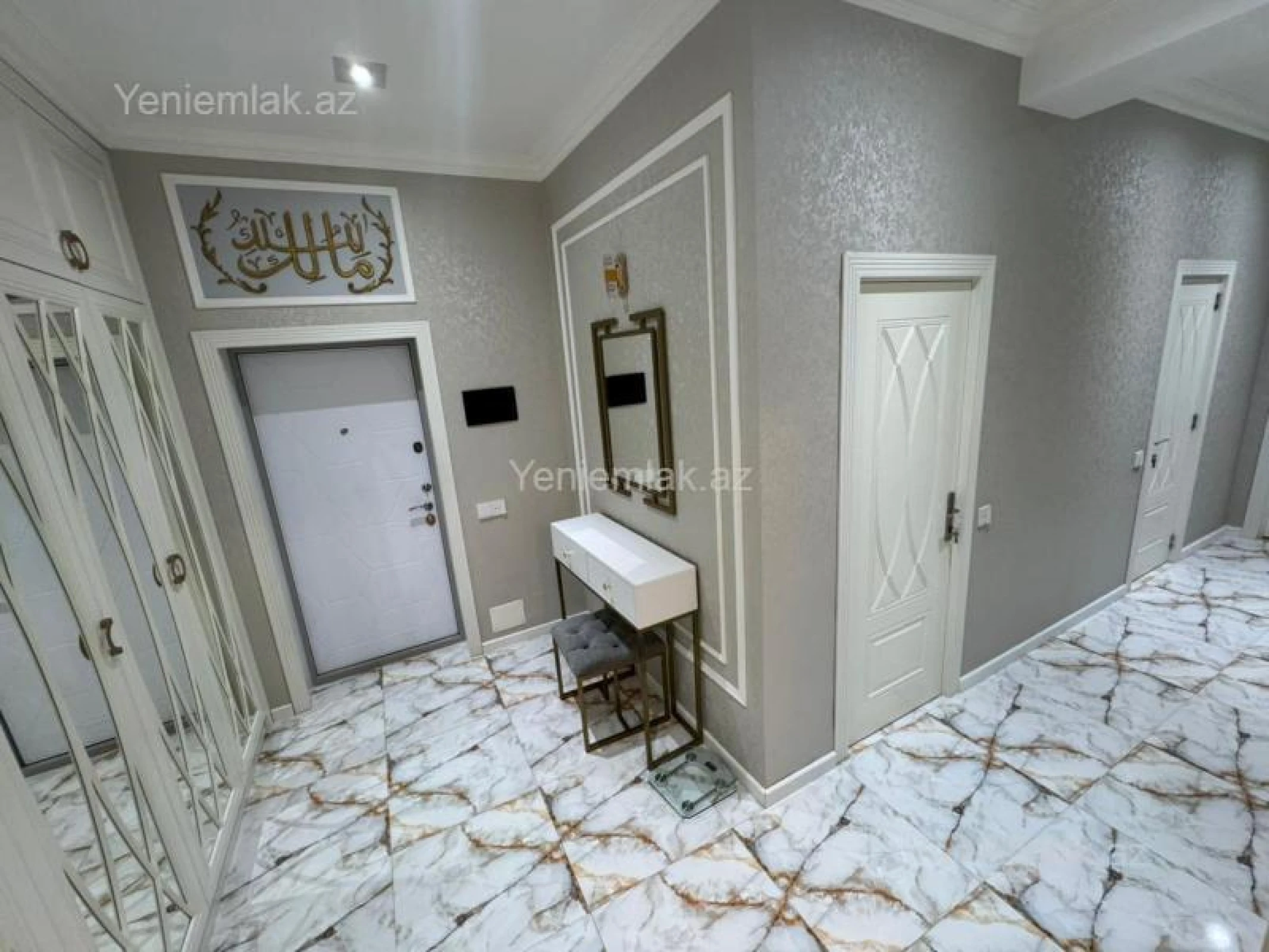 Satılır 4 otaqlı yeni tikili 135 m²