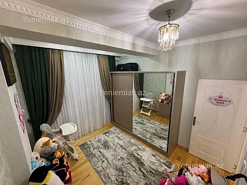 Satılır 4 otaqlı yeni tikili 135 m²