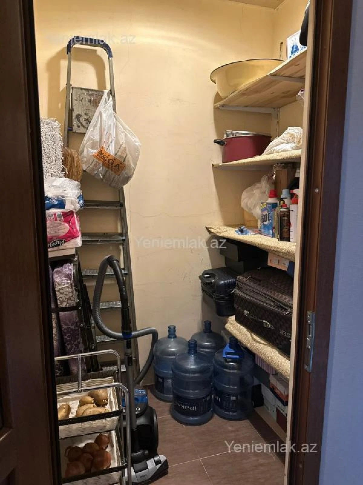 Satılır 2 otaqlı yeni tikili 90 m²