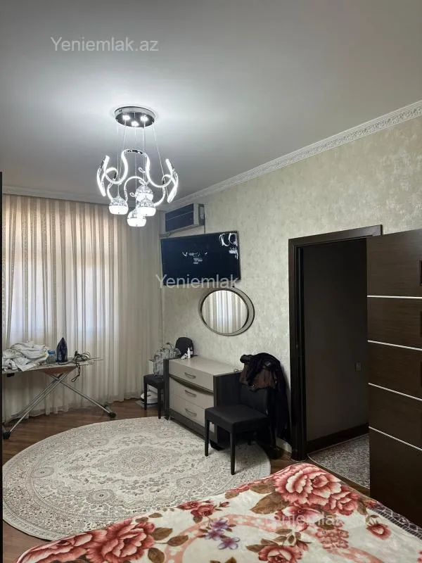 Satılır 2 otaqlı yeni tikili 90 m²