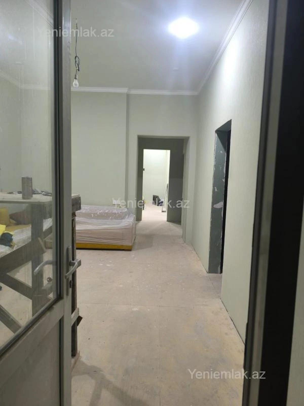 Satılır 3 otaqlı köhnə tikili 85 m²