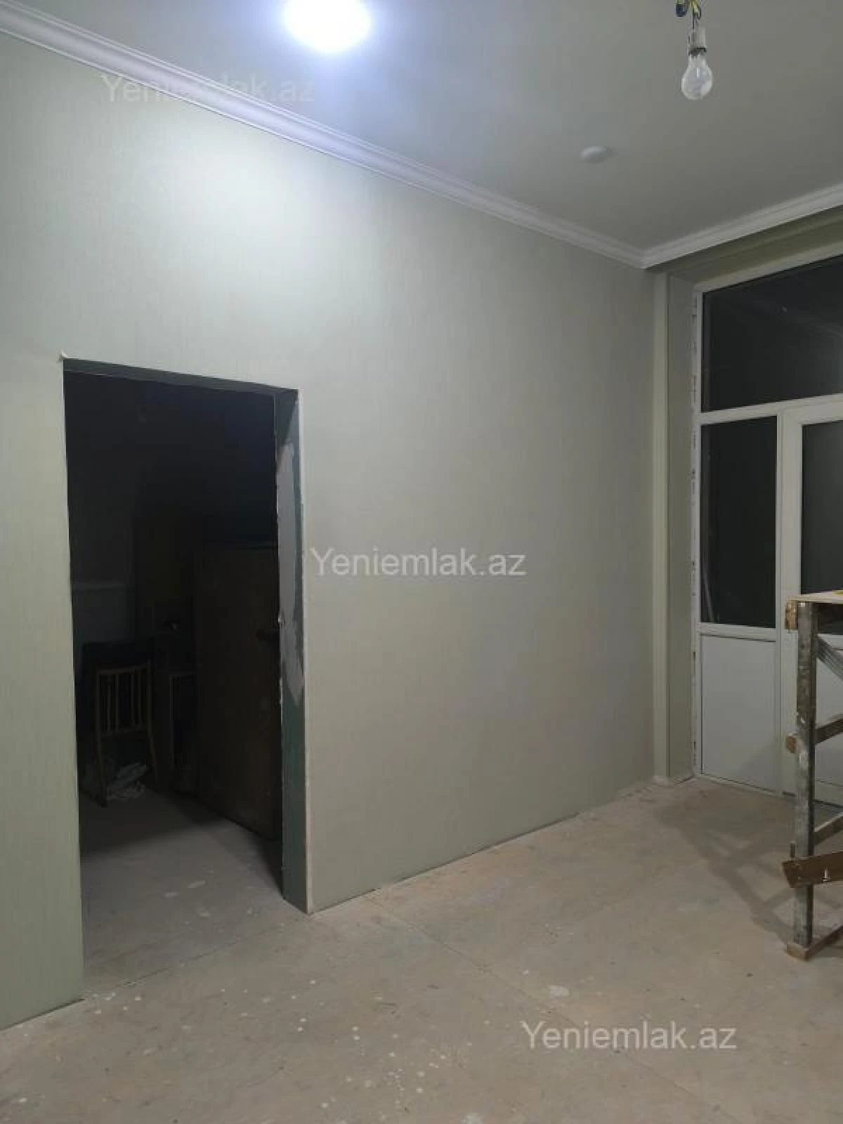 Satılır 3 otaqlı köhnə tikili 85 m²
